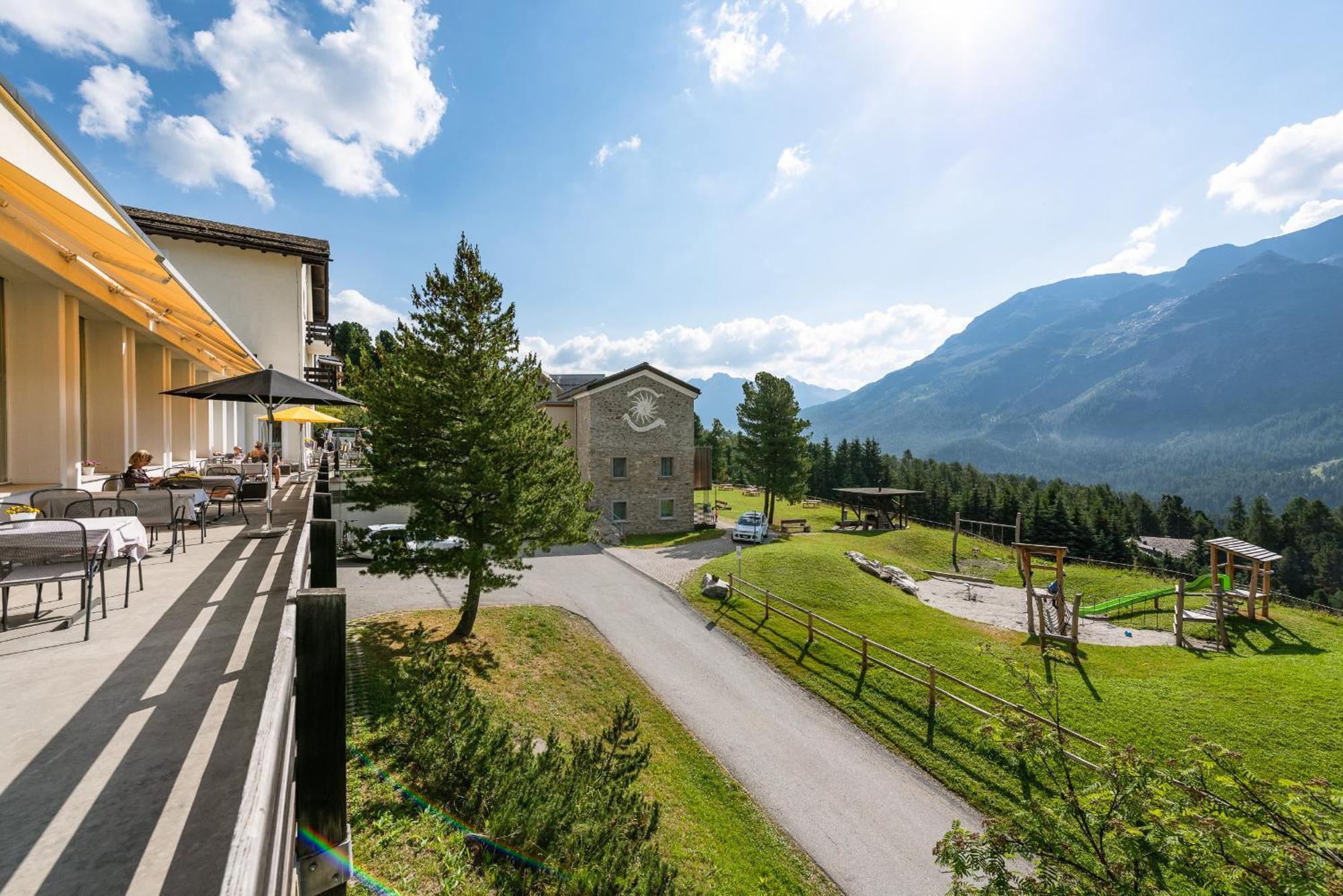 Randolins Familienresort Sankt Moritz Eksteriør bilde